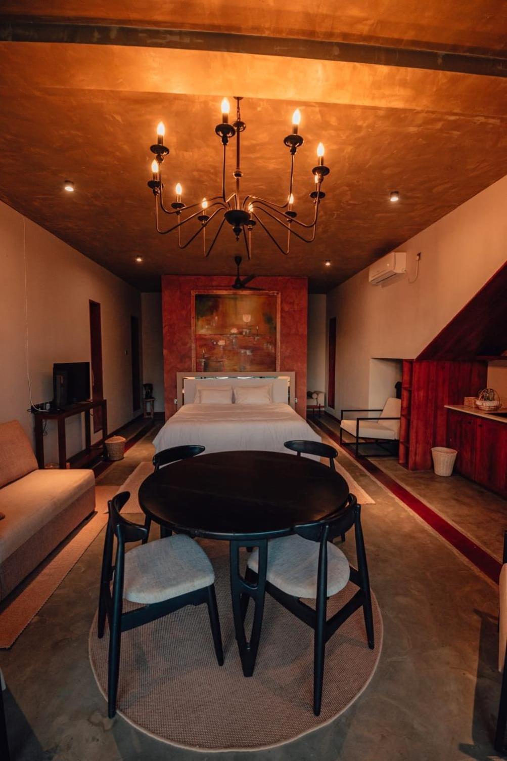 The Villa Lakeshore أنرادابورام المظهر الخارجي الصورة
